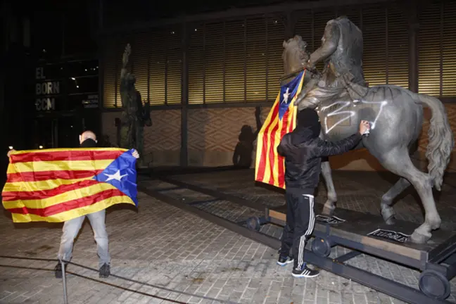 BARCELONA 16-10/2016 ESTATUA DE FRANCO EN EL BORN EN LA IMAGEN PINTADA FOTO de JULIO CARBO